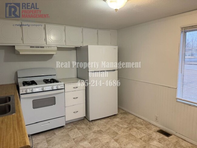 79 N 300 E in Myton, UT - Building Photo - Building Photo