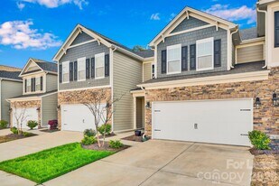 4120 Steel Wy in Lake Norman of Catawba, NC - Building Photo