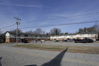 2001 W Parker Rd in Greenville, SC - Building Photo - Building Photo