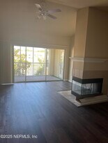 245 Old Village Center Cir in St. Augustine, FL - Building Photo