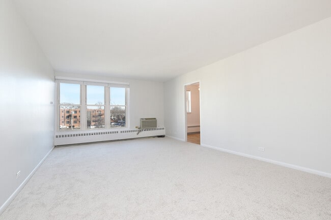1333 W Touhy Ave in Park Ridge, IL - Building Photo - Building Photo