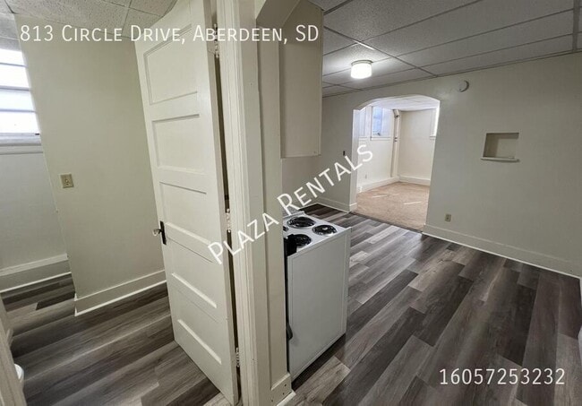 property at 19 7th Ave SE