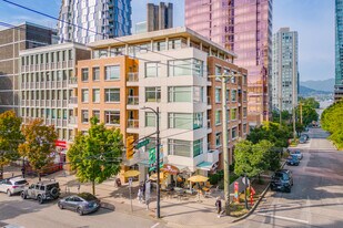 Spice on Robson in Vancouver, BC - Building Photo