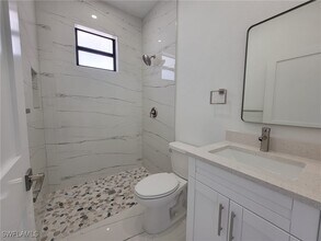 884 Milwaukee Blvd in Lehigh Acres, FL - Building Photo - Building Photo