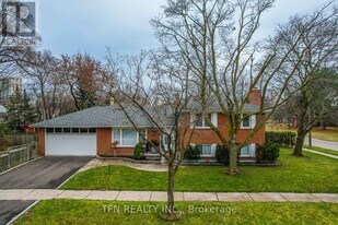 25 Karen Rd in Toronto, ON - Building Photo