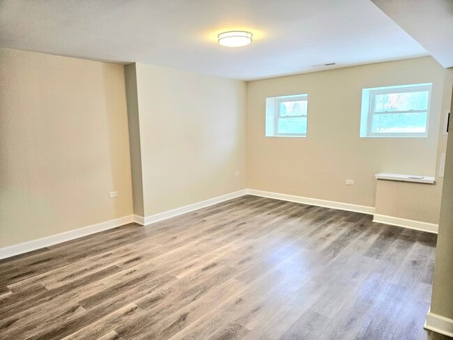 1922 Elmwood Ave in Berwyn, IL - Building Photo - Building Photo