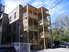 830-832 W Leland Ave in Chicago, IL - Building Photo - Building Photo