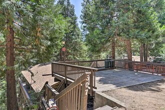 607 E Victoria Ct in Lake Arrowhead, CA - Building Photo - Building Photo