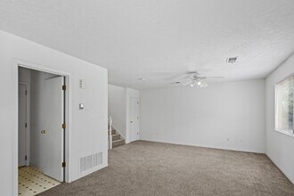 8928 Jasper Dr NE in Albuquerque, NM - Building Photo - Building Photo
