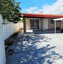 47 NW 48th Ct in Miami, FL - Building Photo - Building Photo