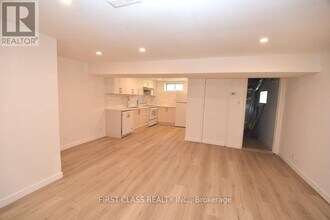 75 Bradshaw St in Bowmanville, ON - Building Photo - Building Photo