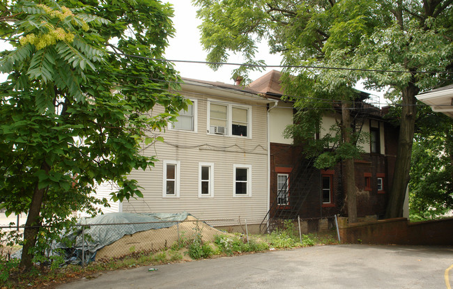 1956-1962 Iuka Ave in Columbus, OH - Building Photo - Building Photo