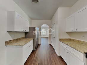 2037 Vanamen Ct in Conroe, TX - Building Photo - Building Photo