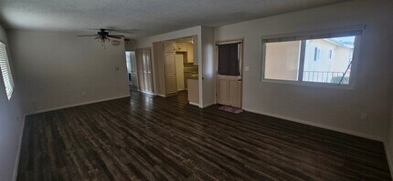 23818 Audrey Ave in Torrance, CA - Foto de edificio - Building Photo