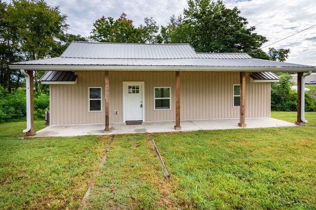 property at 605 Days Rd