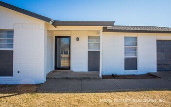 4813 6th St in Lubbock, TX - Foto de edificio - Building Photo