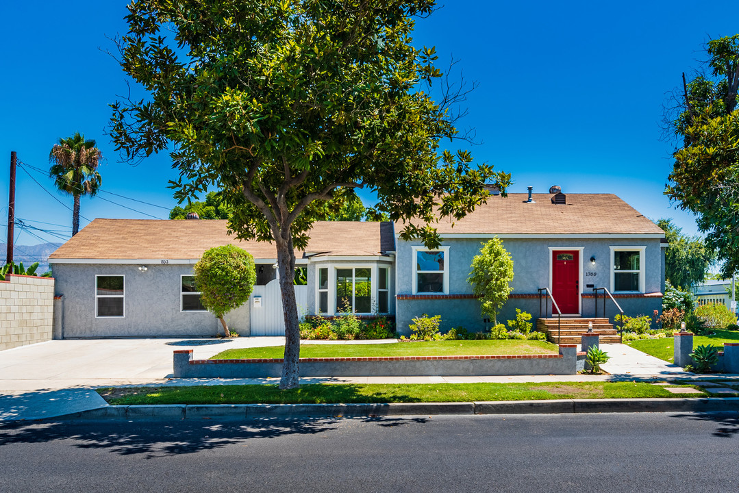 1702 N Lima St in Burbank, CA - Building Photo