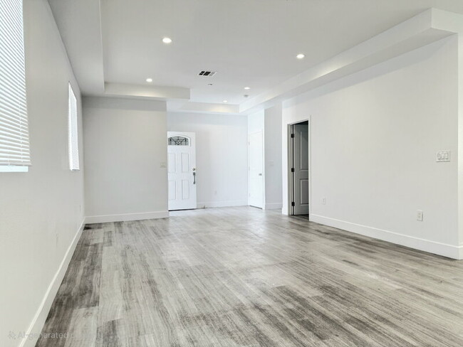 property at 827 E 74th St