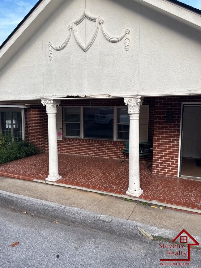 property at 1016 Greens Lake Rd