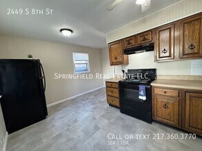 2449 S 8th St in Springfield, IL - Building Photo - Building Photo