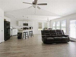 751 Wallace McLean Rd in Raeford, NC - Building Photo - Building Photo