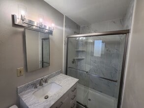 1528 Lucerne Ave in Gustine, CA - Building Photo - Building Photo