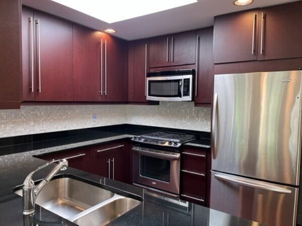 629 Hammond St, Unit WPH4 in Chestnut Hill, MA - Building Photo - Building Photo