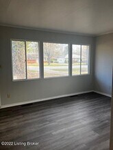 1402 Mark Trail Rd in Louisville, KY - Building Photo - Building Photo