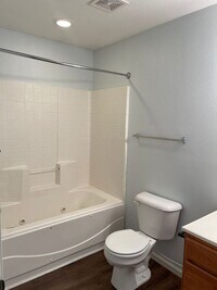 24310 Tanglewood Rd photo'