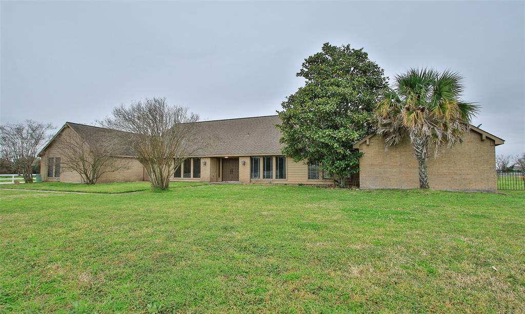 14803 Grant Rd in Cypress, TX - Foto de edificio