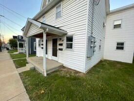 148 N Church St, Unit 148 #1 in Waynesboro, PA - Building Photo