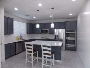 160 Lilt Ave in Henderson, NV - Building Photo - Building Photo