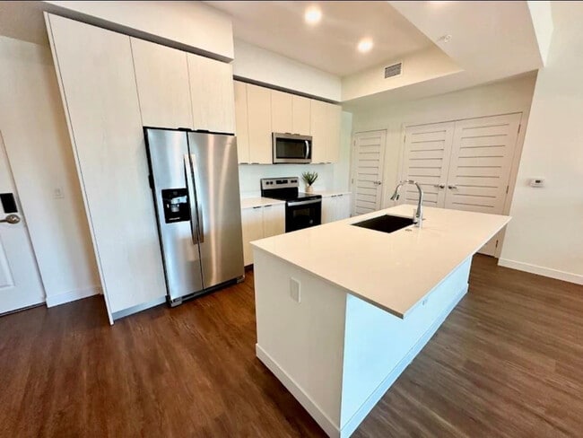 1621 S Dixie Hwy in Pompano Beach, FL - Building Photo - Building Photo