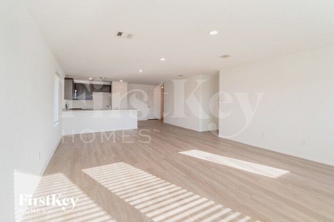 453 Maple Bnd Ln in La Marque, TX - Building Photo - Building Photo