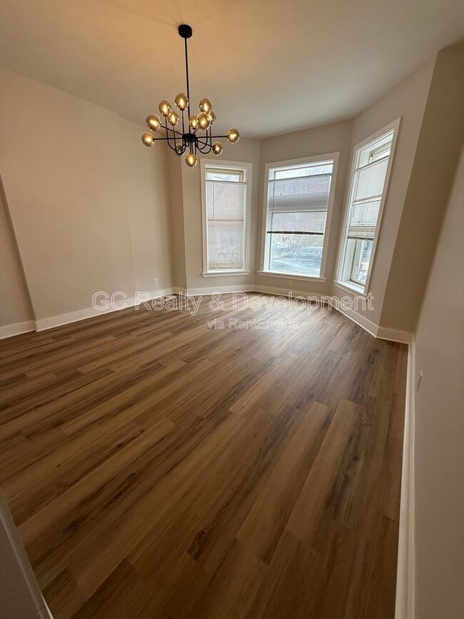 4241 S Calumet Ave in Chicago, IL - Building Photo - Building Photo