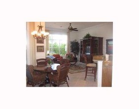 108 Tranquilla Dr in Palm Beach Gardens, FL - Building Photo - Building Photo