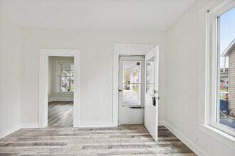 4039 Vermaas Ave in Toledo, OH - Foto de edificio - Building Photo