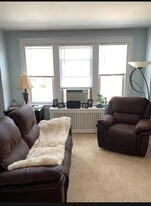 690 Pont Reading Rd in Ardmore, PA - Building Photo