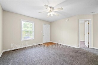 942 Kingsbury Dr in Clarksville, TN - Building Photo - Building Photo