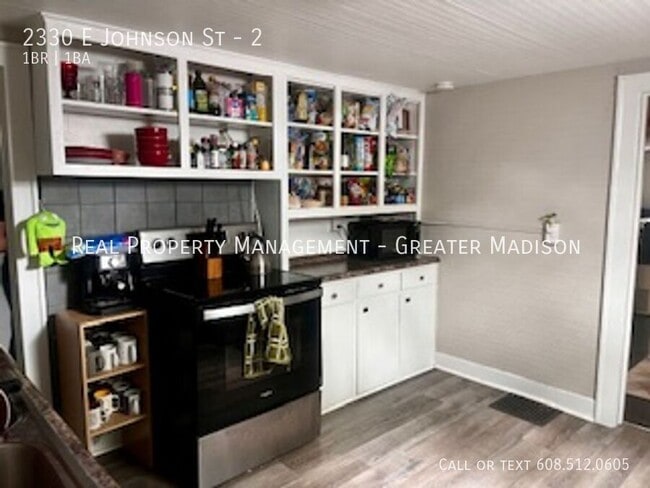 2330 E Johnson St in Madison, WI - Building Photo - Building Photo