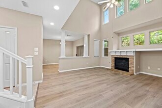 33 Stone Creek Pl in Spring, TX - Building Photo - Building Photo