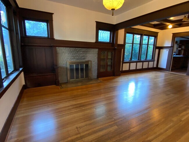 1824 NE Prescott St in Portland, OR - Building Photo - Building Photo