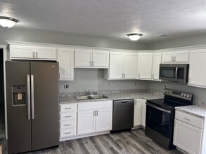 420 W Rodeo Rd Ave in North Platte, NE - Building Photo - Building Photo