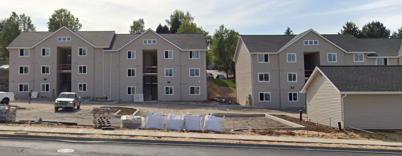 Bryan Place in Vancouver, WA - Building Photo