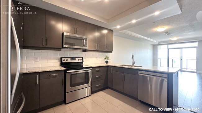 260 Villagewalk Blvd in London, ON - Building Photo - Building Photo