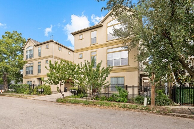 property at 418 Fowler St