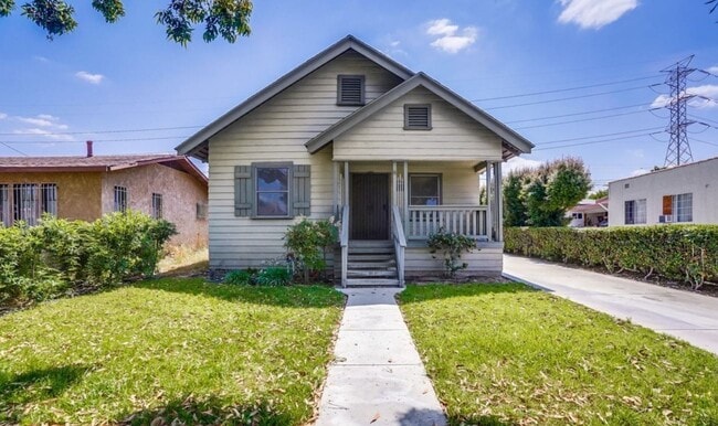 property at 6826 Hollenbeck St