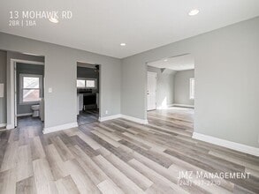 13 Mohawk Rd in Pontiac, MI - Building Photo - Building Photo