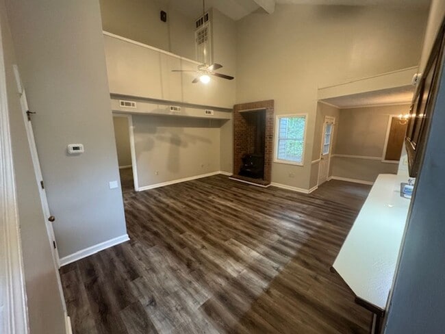 106-110 Northwoods Dr in Lagrange, GA - Building Photo - Building Photo