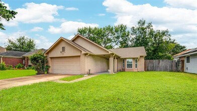 1411 Brickarbor Dr in Katy, TX - Building Photo - Building Photo